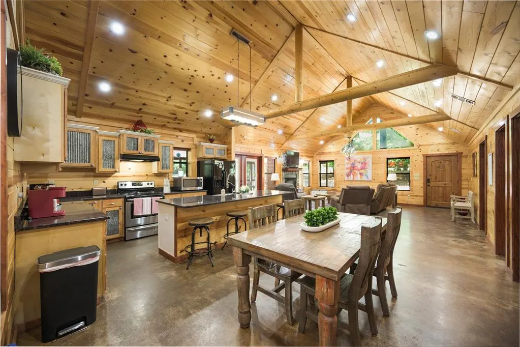 Photo 13 — 46 Banjo Lane, Broken Bow, OK 74728
