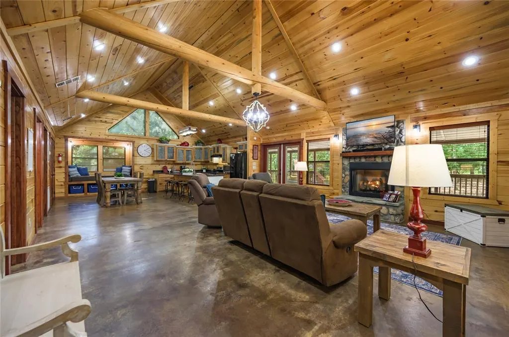 Photo 14 — 46 Banjo Lane, Broken Bow, OK 74728