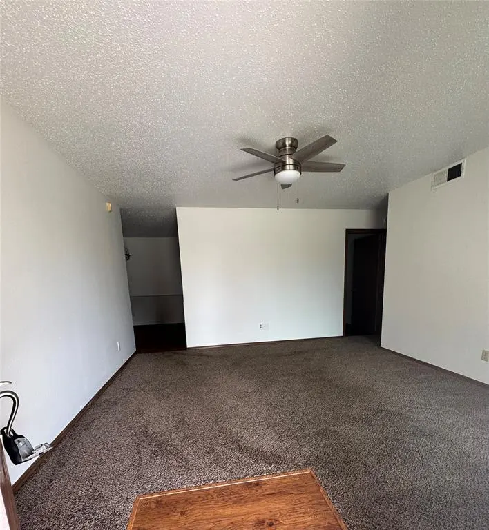 Photo 3 — 521 SW 71st Street, Oklahoma City, OK 73139