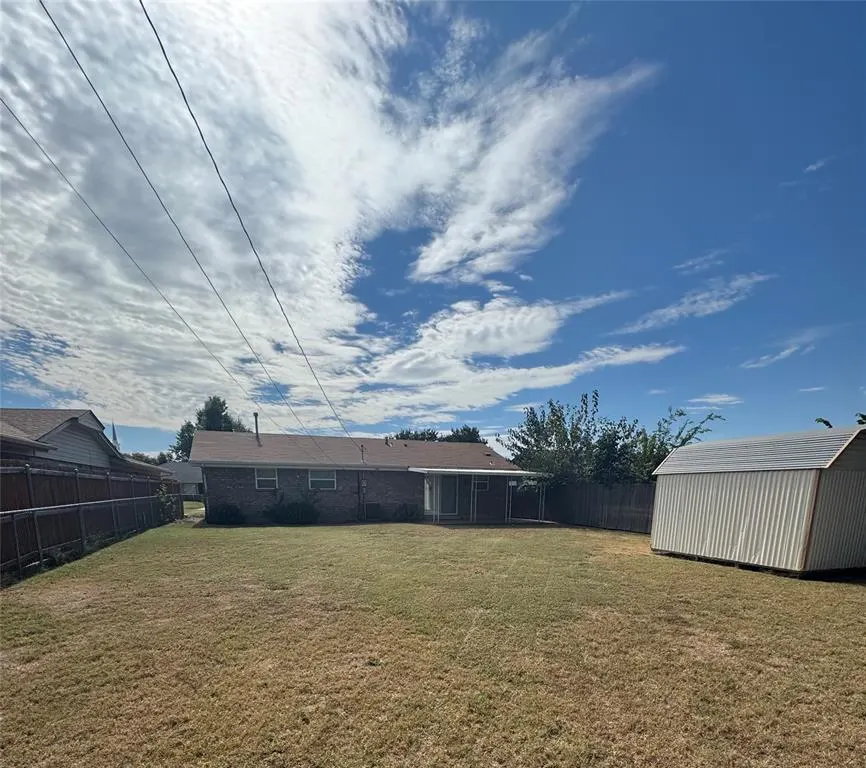 Photo 15 — 521 SW 71st Street, Oklahoma City, OK 73139