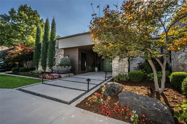 Photo 7 — 1232 Glenbrook Drive, Oklahoma City, OK 73118