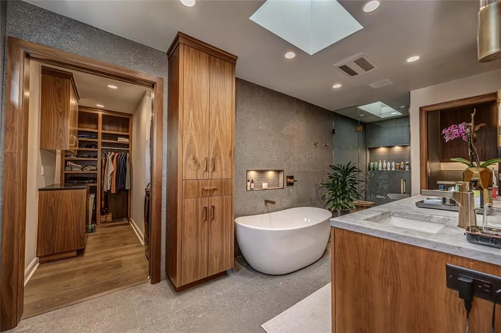 Photo 21 — 1232 Glenbrook Drive, Oklahoma City, OK 73118