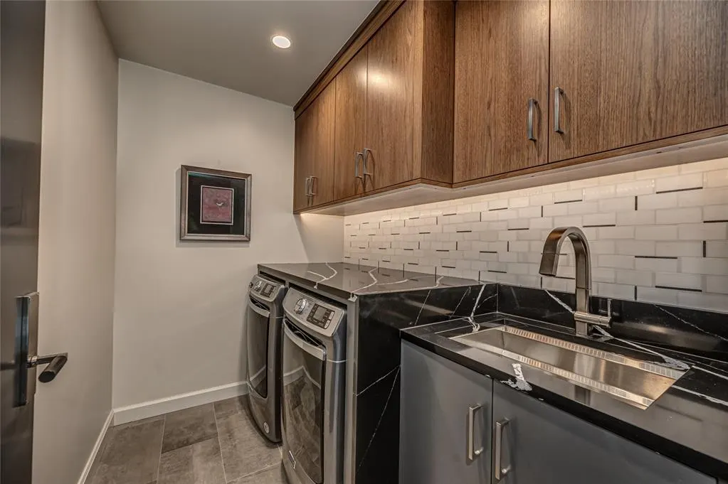 Photo 27 — 1232 Glenbrook Drive, Oklahoma City, OK 73118