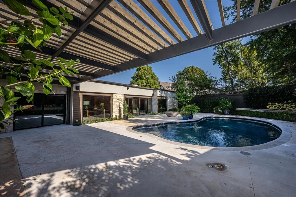 Photo 33 — 1232 Glenbrook Drive, Oklahoma City, OK 73118