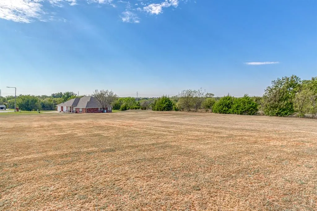 Photo 4 — 4201 Shoreline Drive, Norman, OK 73026