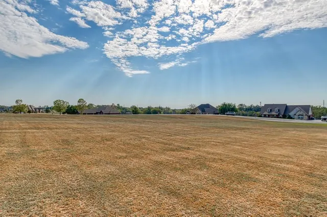 Photo 5 — 4201 Shoreline Drive, Norman, OK 73026
