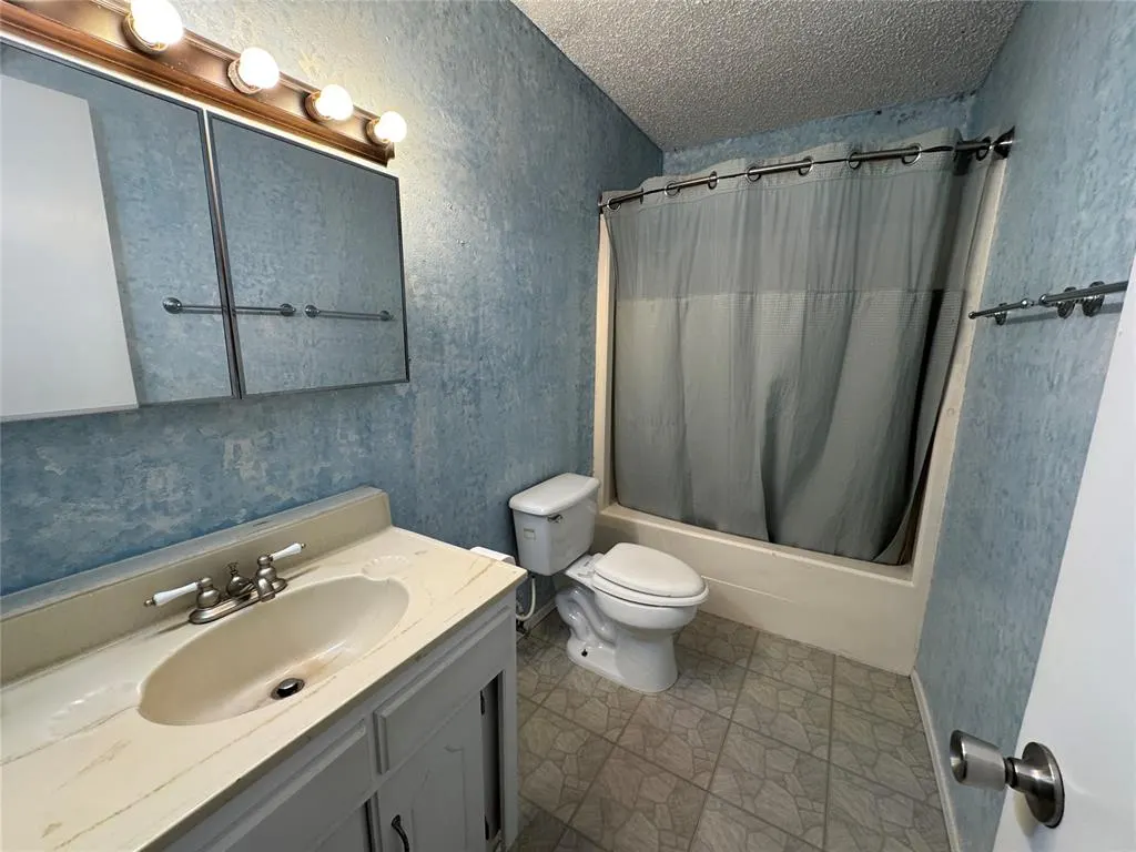 Photo 10 — 1607 Fieldstone, Tecumseh, OK 74873