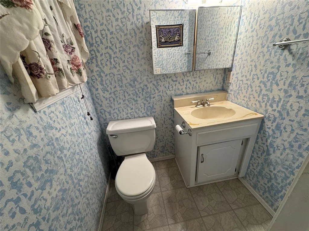 Photo 15 — 1607 Fieldstone, Tecumseh, OK 74873