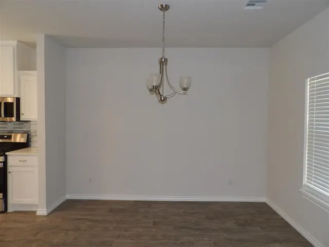 Photo 3 — 1737 NE 11th Street, Oklahoma City, OK 73117