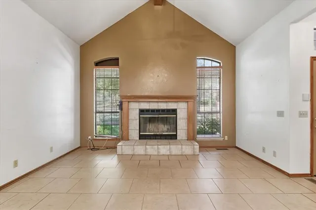 Photo 3 — 14674 Fontella Lane, Edmond, OK 73034