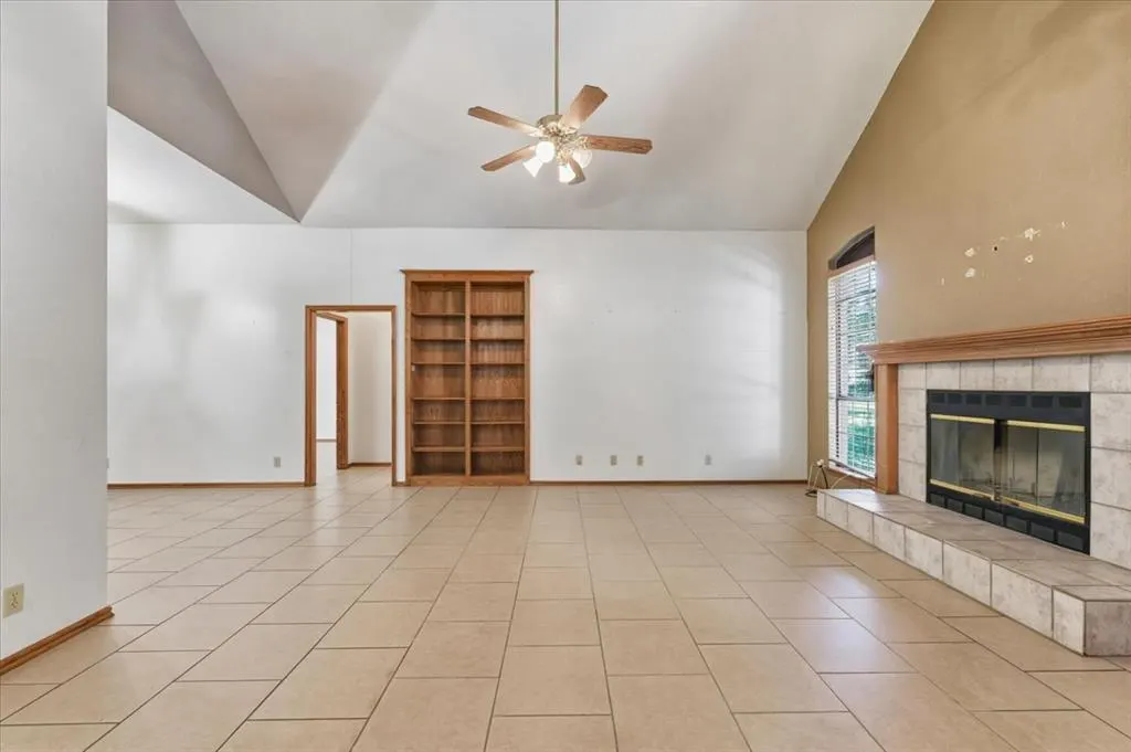 Photo 5 — 14674 Fontella Lane, Edmond, OK 73034