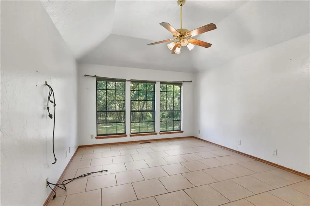 Photo 15 — 14674 Fontella Lane, Edmond, OK 73034