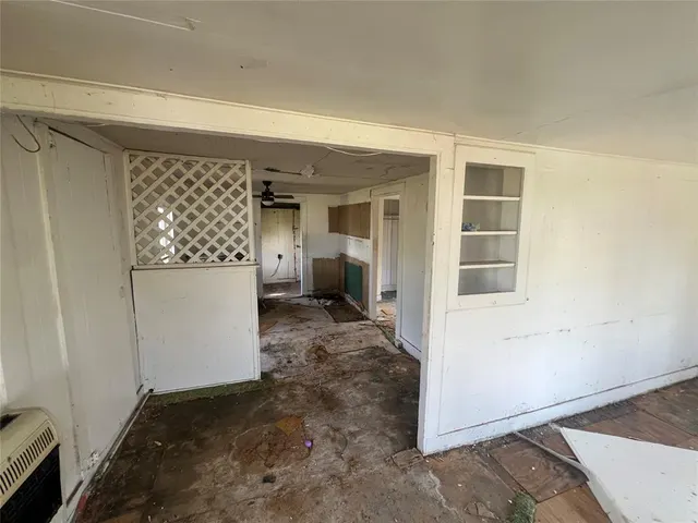 Photo 3 — 320 E 1st Street, Stroud, OK 74079