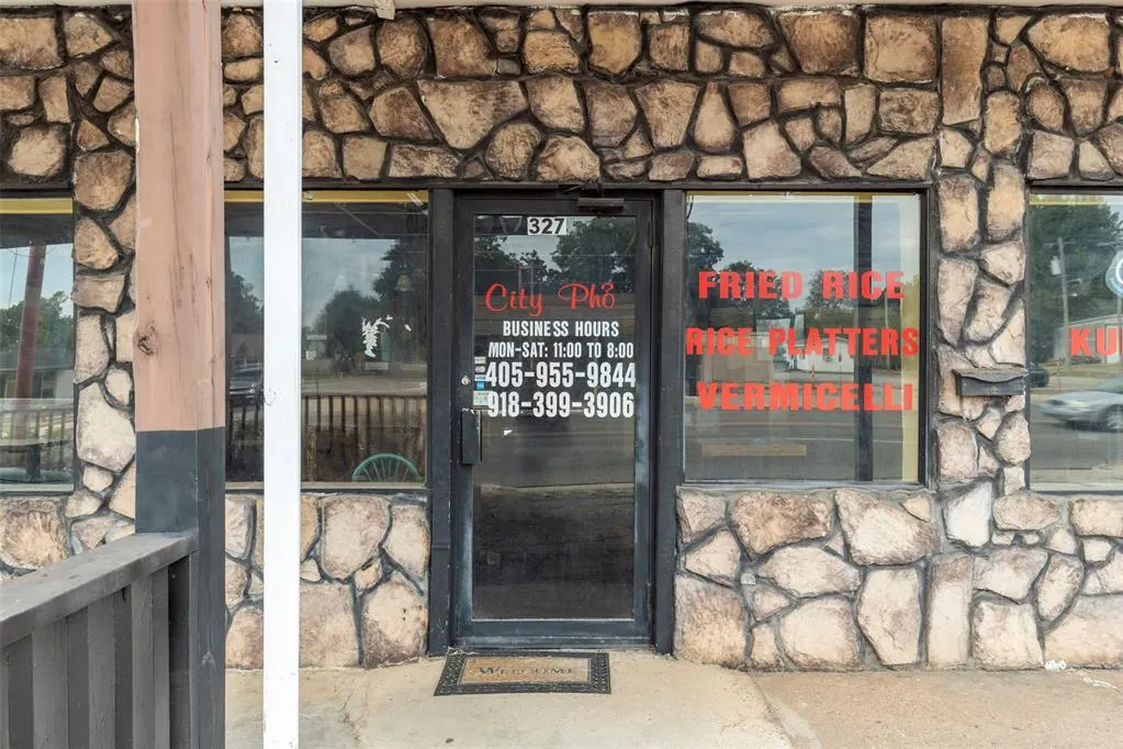 Photo 8 — 327 S Green Avenue, Purcell, OK 73080
