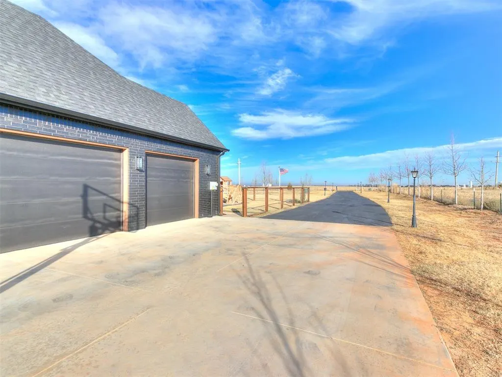 Photo 50 — 5870 NE Moffat Road, Piedmont, OK 73078