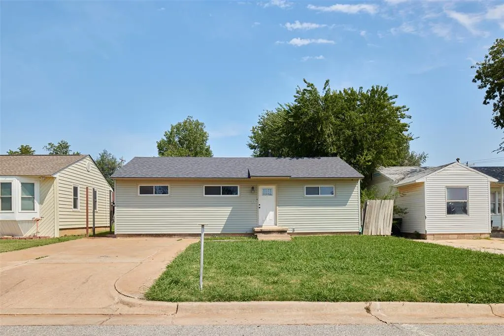 Front exterior — 809 NW 66th Street, Oklahoma City, OK 73116