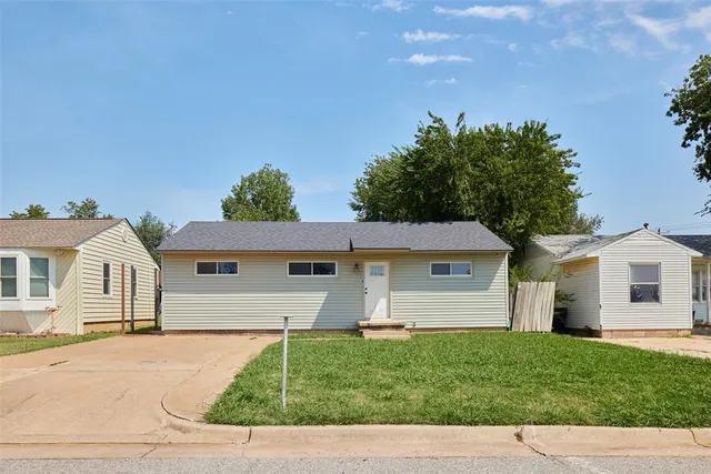 Front exterior — 809 NW 66th Street, Oklahoma City, OK 73116