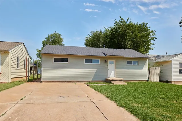 Photo 6 — 809 NW 66th Street, Oklahoma City, OK 73116