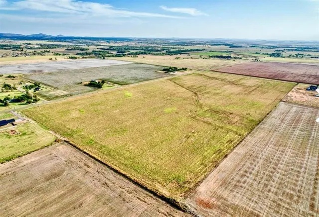 Photo 3 — 10 South County Road 206- Veteran's Drive, Altus, OK 73521