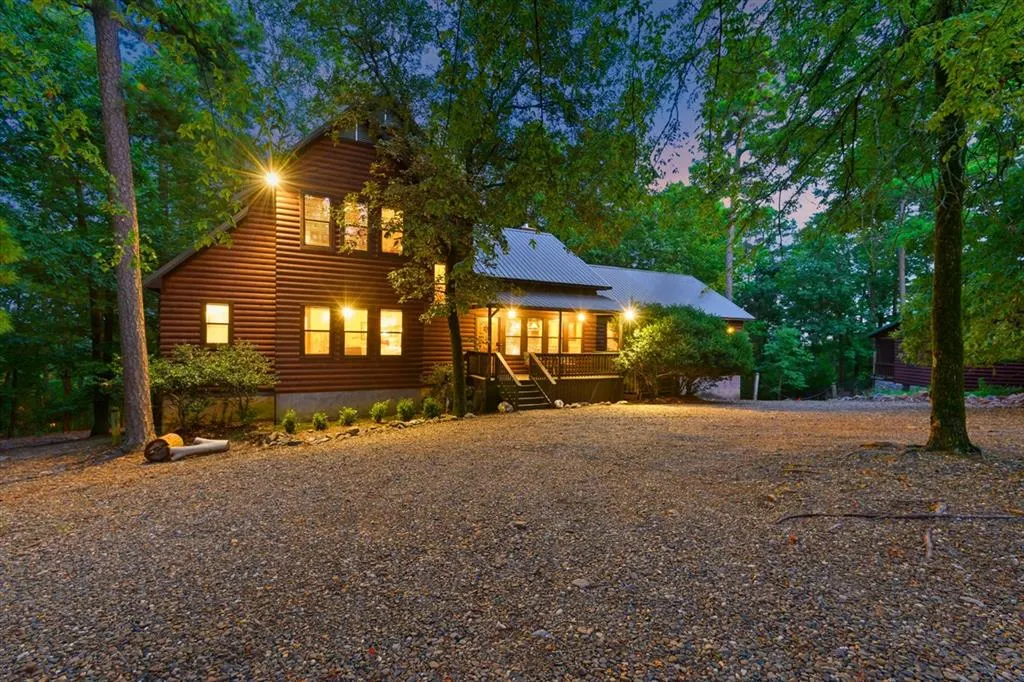 Front exterior — 203 Paddlefish Road, Broken Bow, OK 74728