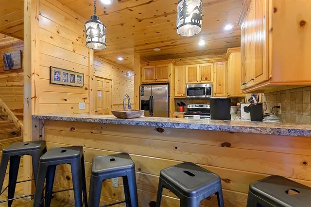 Photo 8 — 203 Paddlefish Road, Broken Bow, OK 74728