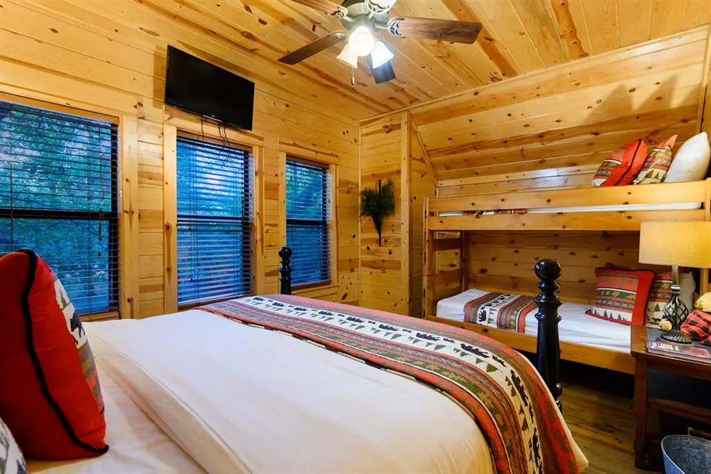 Photo 18 — 203 Paddlefish Road, Broken Bow, OK 74728