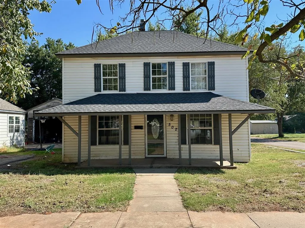Front exterior — 502 N Main Street, Elk City, OK 73644