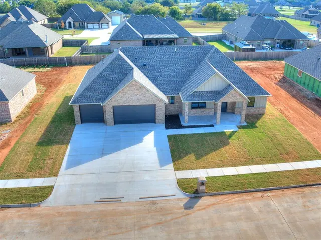 Photo 4 — 1120 Jozie Way, Tuttle, OK 73089