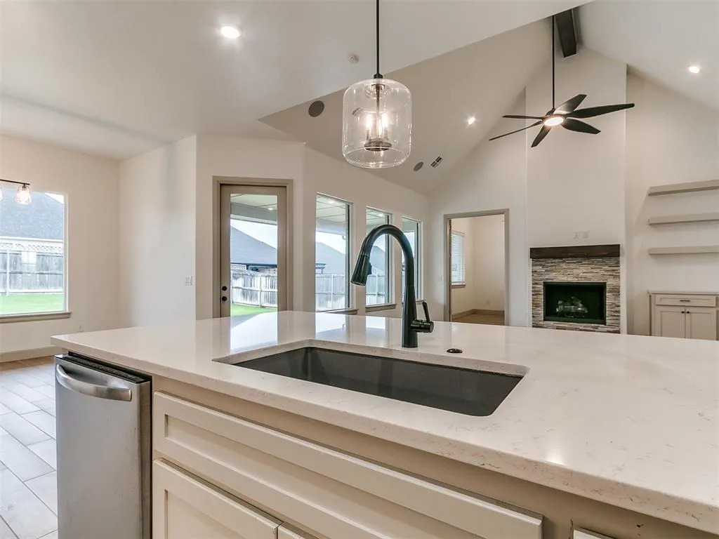 Photo 17 — 809 Fox Hollow Drive, Norman, OK 73069