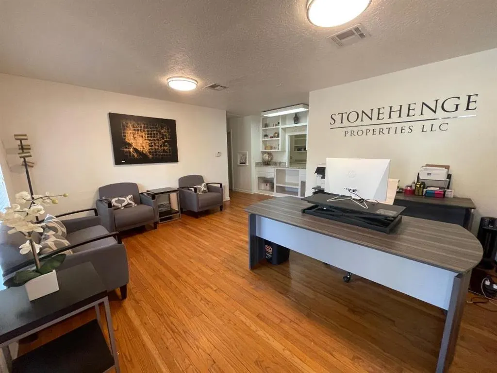 Photo 2 — 630 W Comanche Street, Norman, OK 73069