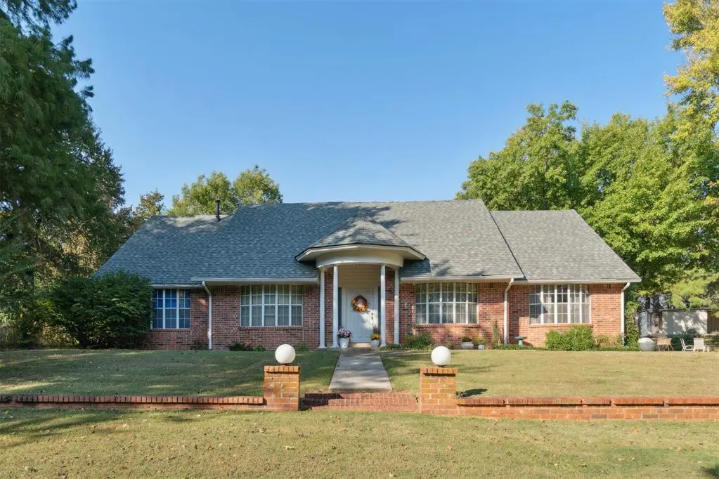 Photo 2 — 5501 Blackjack Ridge Road, Oklahoma City, OK 73150