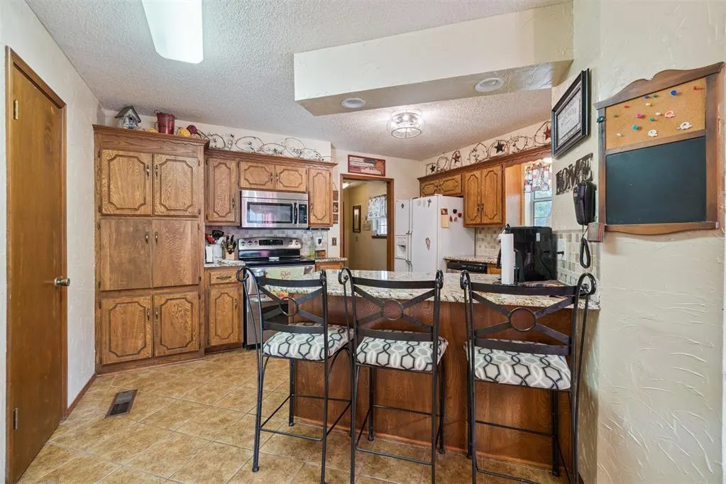 Photo 10 — 5501 Blackjack Ridge Road, Oklahoma City, OK 73150