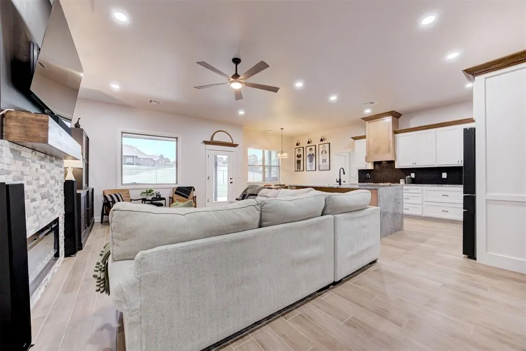Photo 4 — 11301 White Tail Ridge, Guthrie, OK 73044