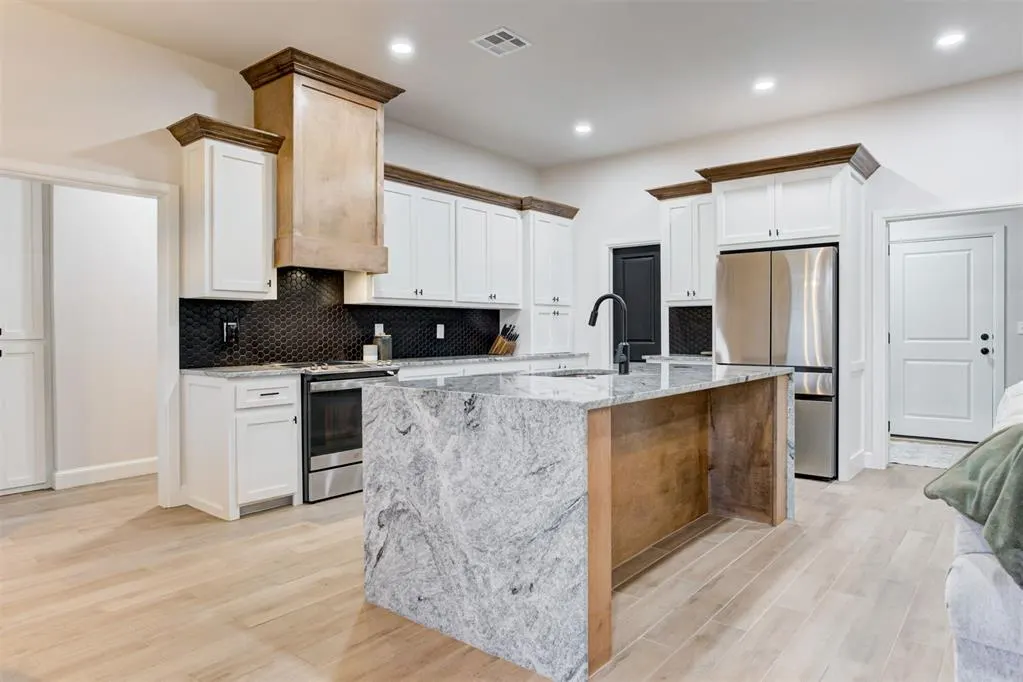 Photo 11 — 11301 White Tail Ridge, Guthrie, OK 73044