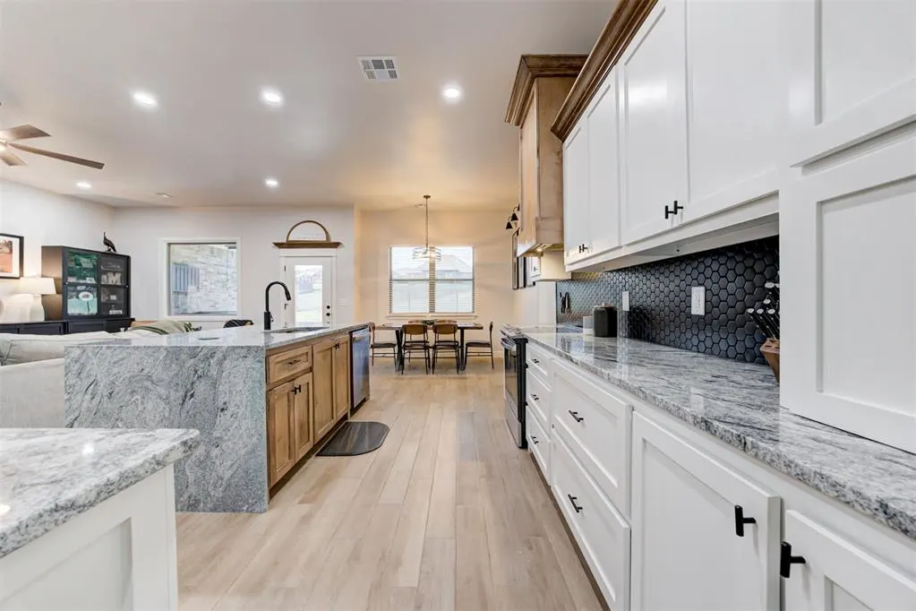 Photo 17 — 11301 White Tail Ridge, Guthrie, OK 73044