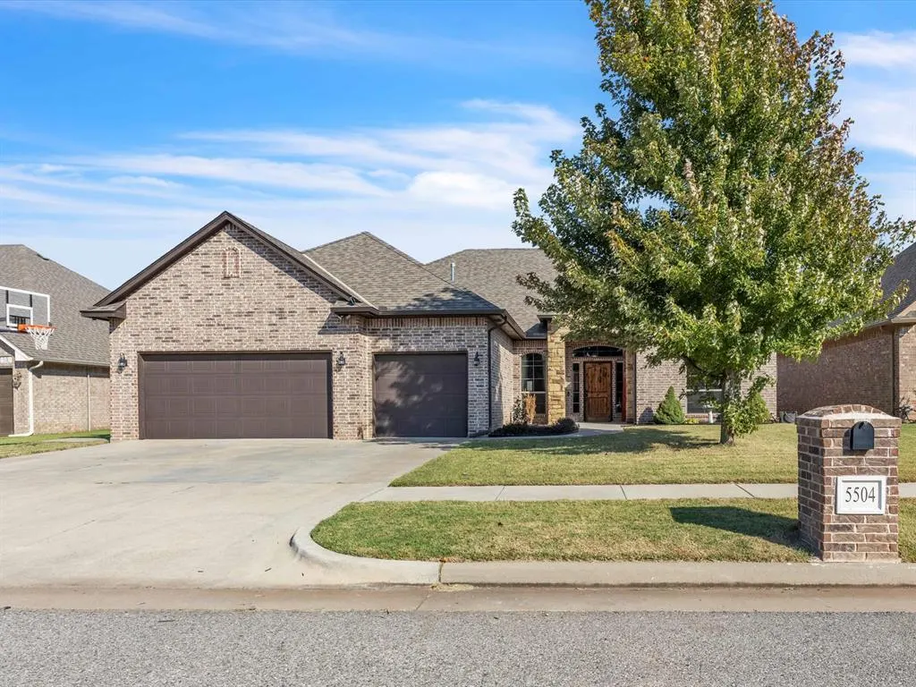 Front exterior — 5504 St James Place, Oklahoma City, OK 73179
