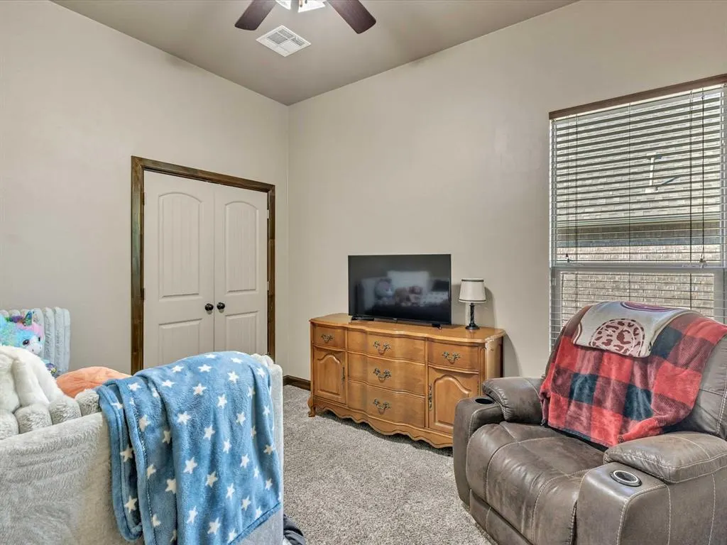 Photo 20 — 5504 St James Place, Oklahoma City, OK 73179