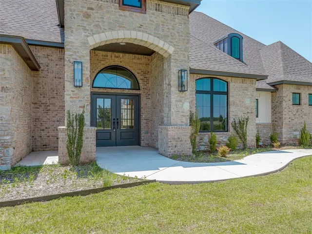 Photo 2 — 3134 NW 37th Street, Newcastle, OK 73065