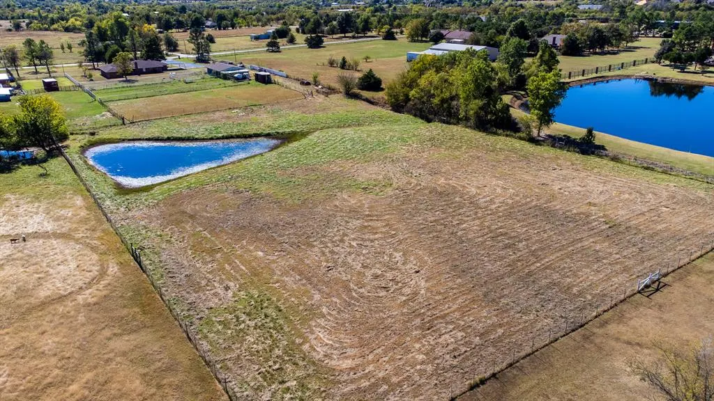 Photo 3 — 5807 Bluewater Road, Oklahoma City, OK 73165