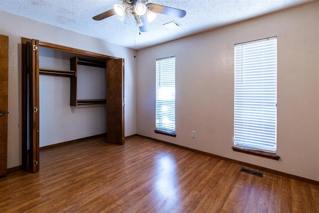 Photo 19 — 5807 Bluewater Road, Oklahoma City, OK 73165