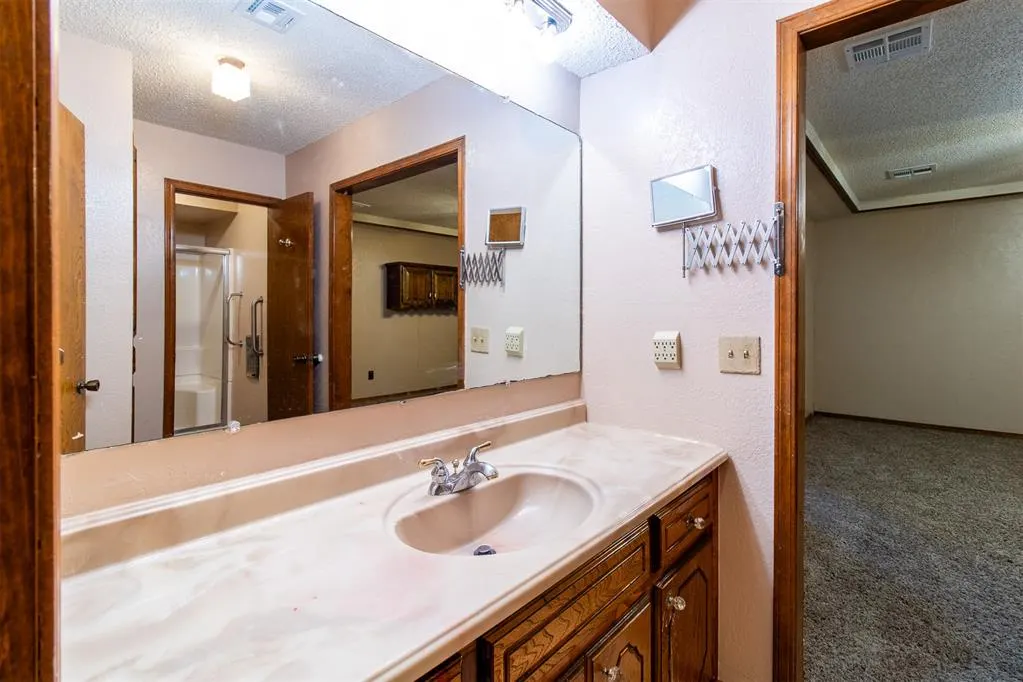 Photo 31 — 5807 Bluewater Road, Oklahoma City, OK 73165