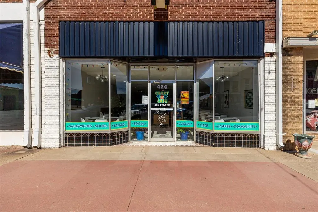 Photo 2 — 424 W Chickasha Avenue, Chickasha, OK 73018