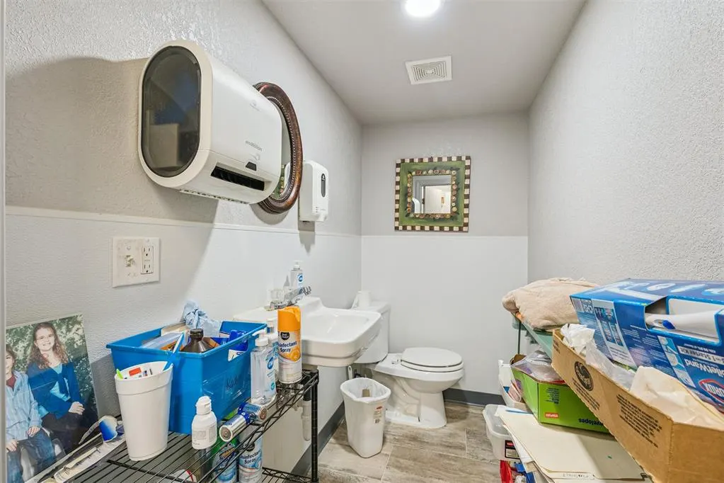 Photo 21 — 424 W Chickasha Avenue, Chickasha, OK 73018