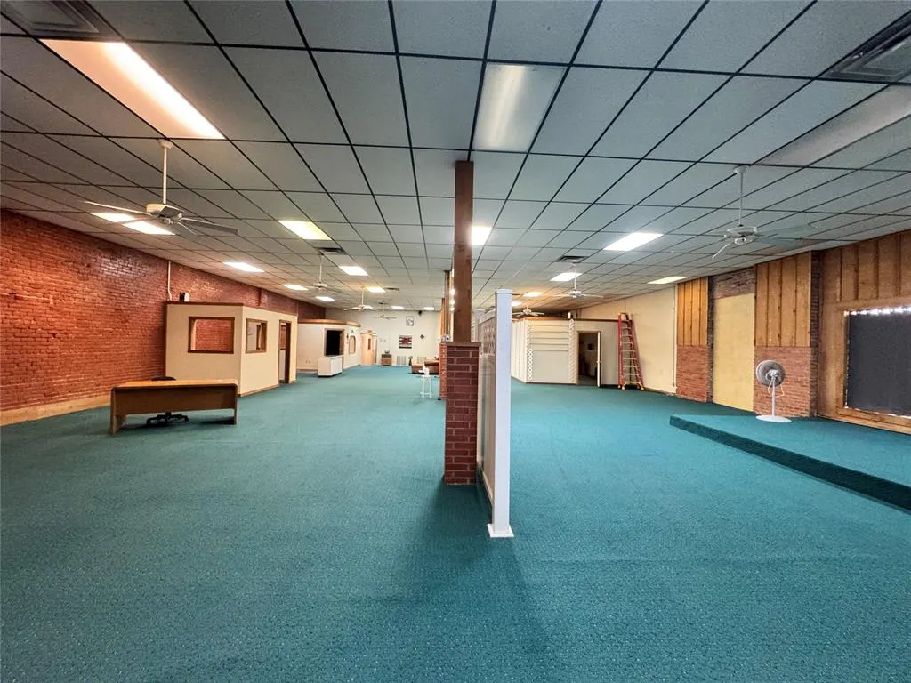 Photo 29 — 121 N Main Street, Elk City, OK 73644
