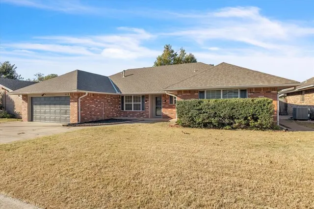 Front exterior — 113 SW 99th Street, Oklahoma City, OK 73139