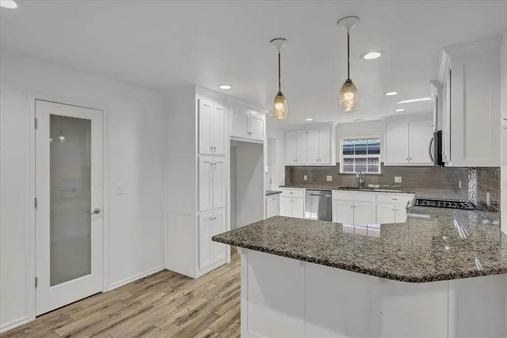 Photo 7 — 113 SW 99th Street, Oklahoma City, OK 73139