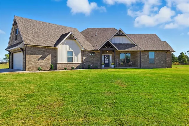 Front exterior — 1254 County Street 2908, Tuttle, OK 73089