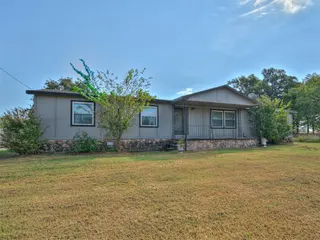 Sold home at 1924 S Harrah Road