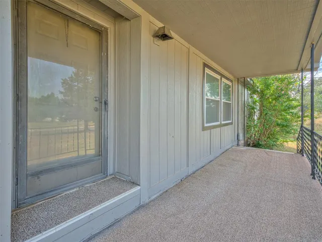 Photo 5 — 1924 S Harrah Road, Harrah, OK 73045