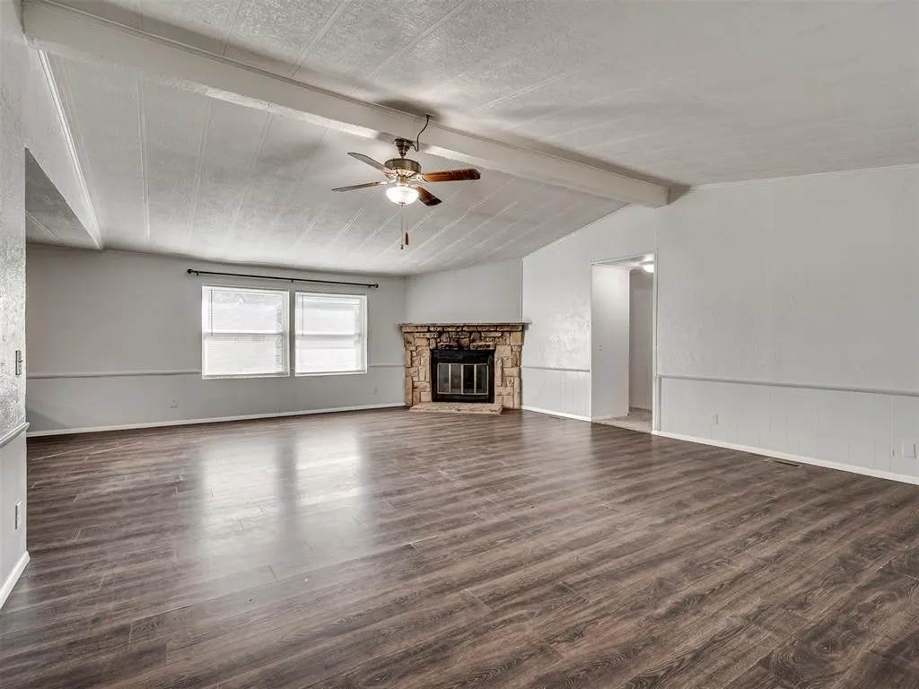 Photo 7 — 1924 S Harrah Road, Harrah, OK 73045
